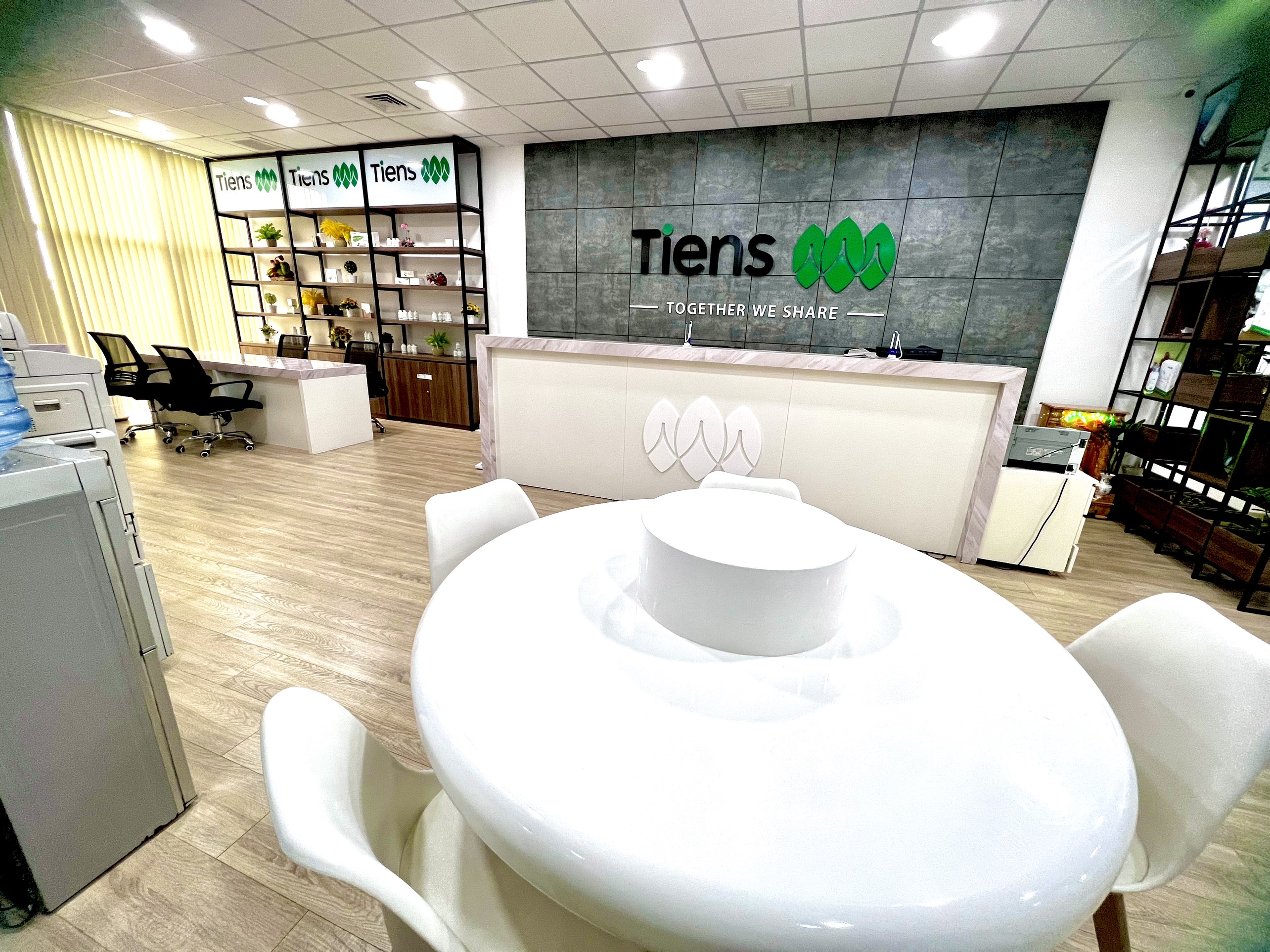 Logo CHI NHÁNH THÀNH PHỐ HỒ CHÍ MINH – CÔNG TY TNHH THIÊN SƯ VIỆT NAM
